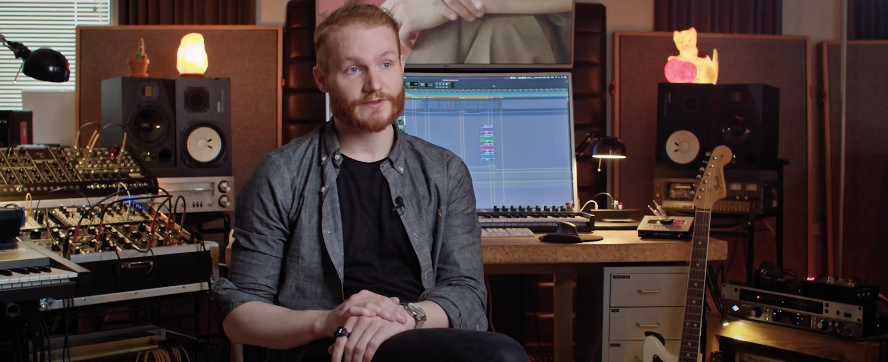 Tóti Guðnason in the studio